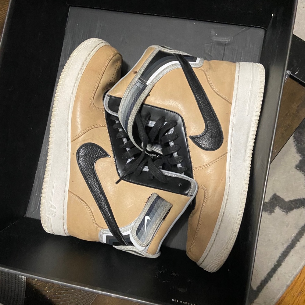 Air Force 1 givenchy tan grey and white
